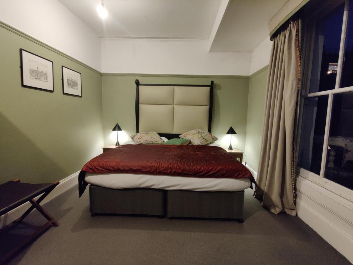 Blue Bells Hotel London Bagian luar foto