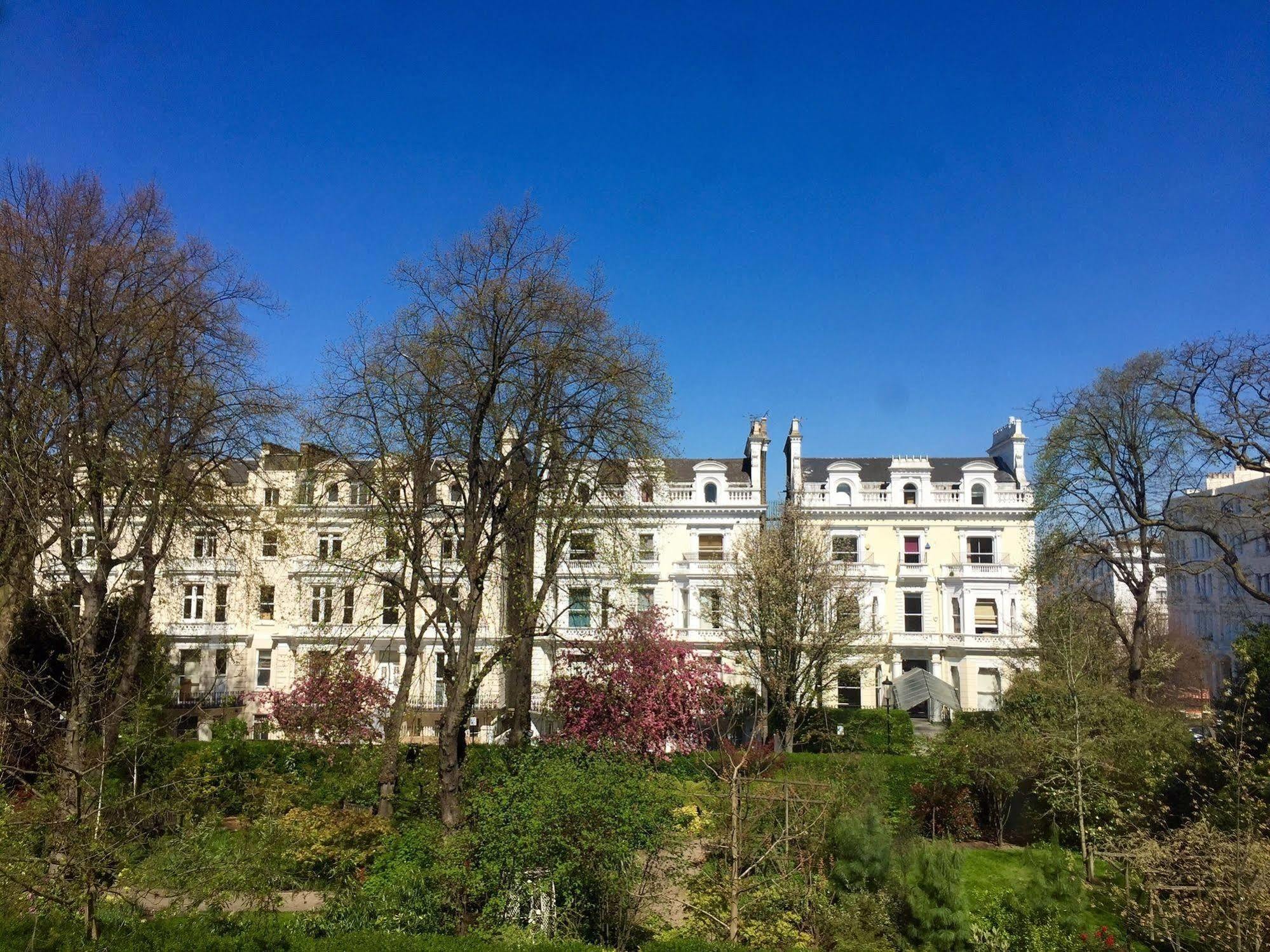 Blue Bells Hotel London Bagian luar foto